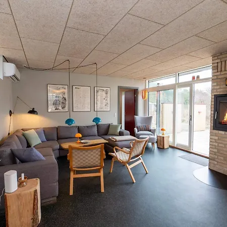Semesterbostad 5 Star In *